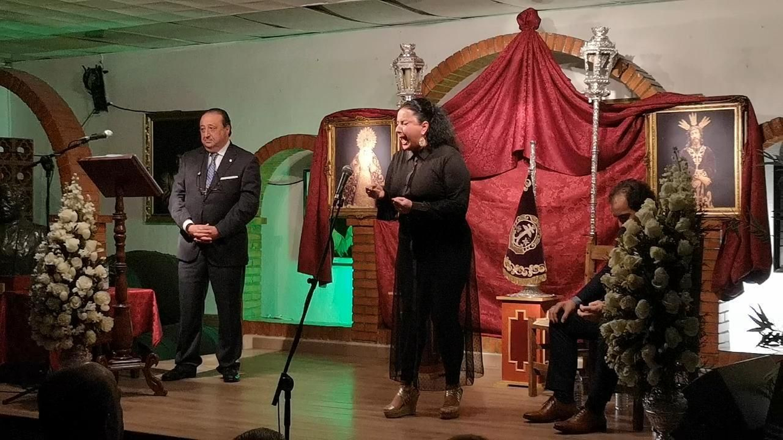 Eva del Cristo canta en el Pregón Flamenco de la Peña Los Cernícalos