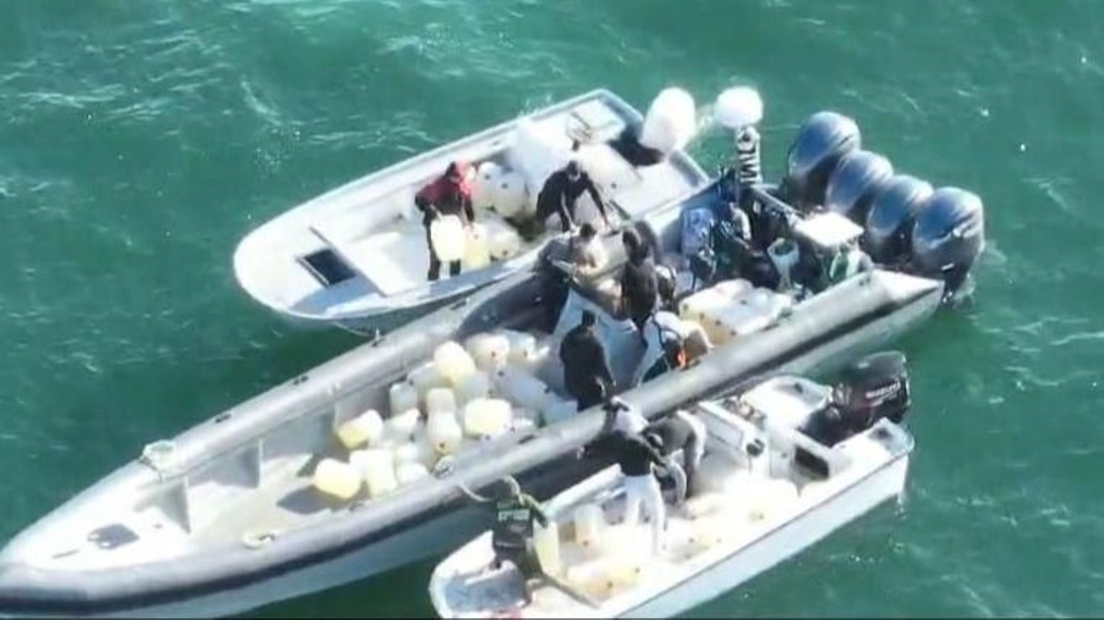 Travase de las pecas de gasolina.