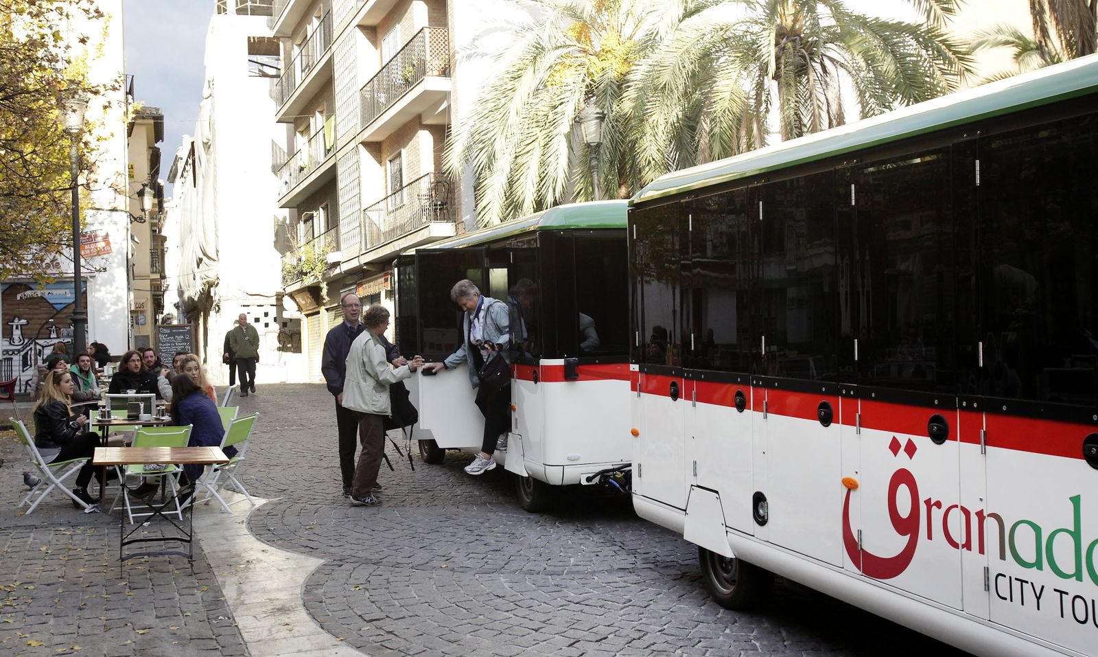 Tren turístico de Granada.