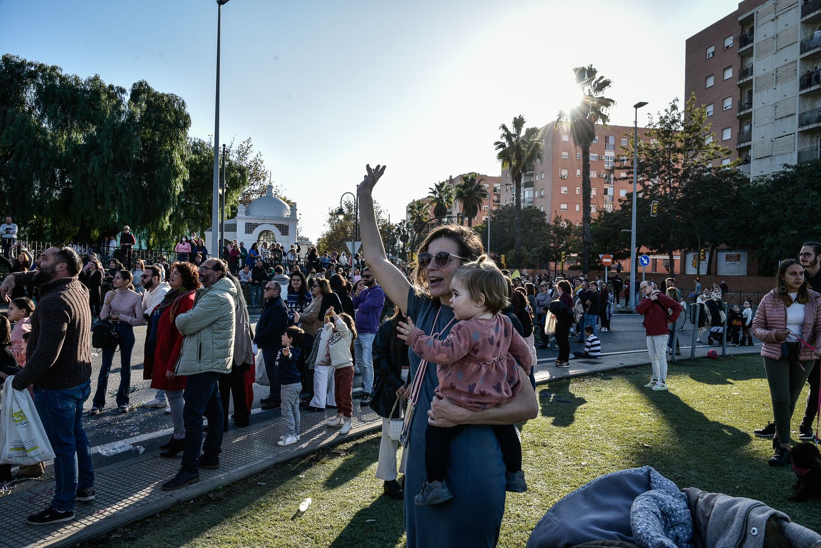 Imágenes del público en las cabalgatas por La Orden, Cardeñas y Las Colonias