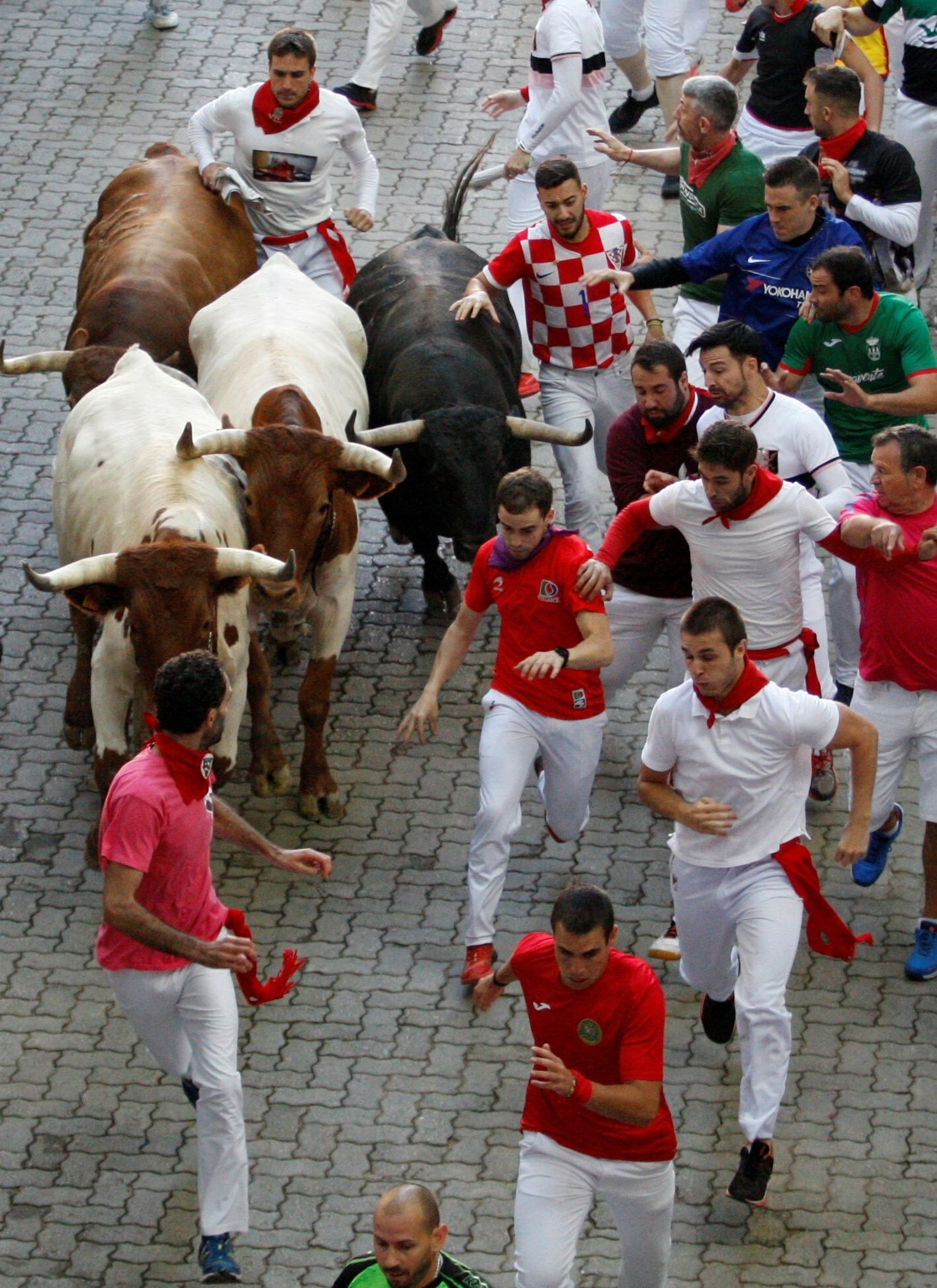 Las imágenes del sexto encierro de San Fermín 2019