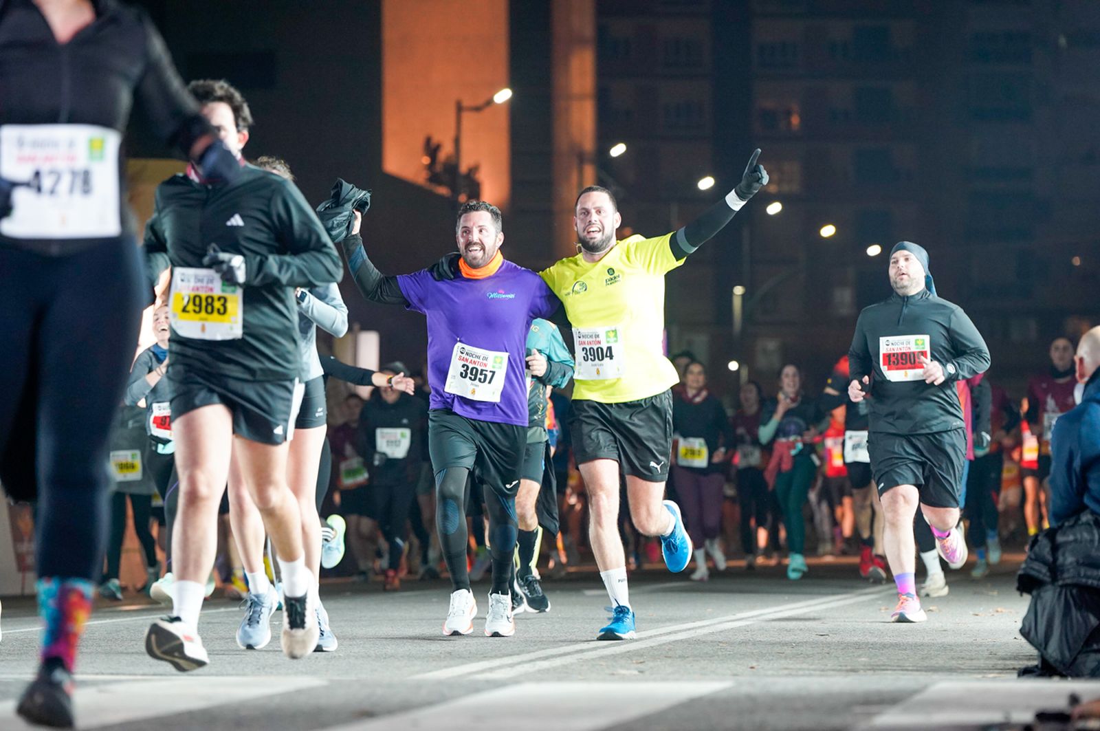 En imágenes: búscate en tu llegada a meta de la Carrera de San Antón 2026 (14)