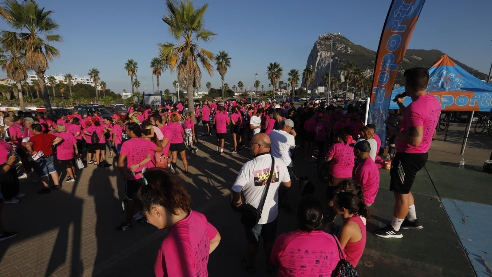 Fotos de la VI Carrera por la Mujer a beneficio de Apron