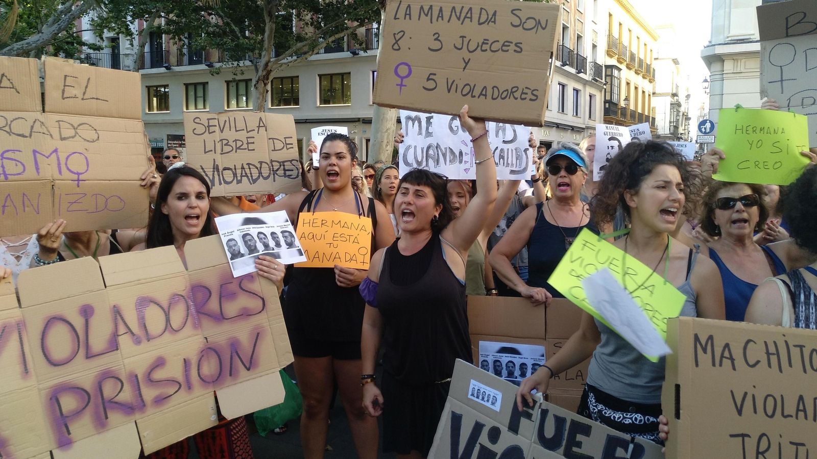 Protesta contra La Manada en Sevilla