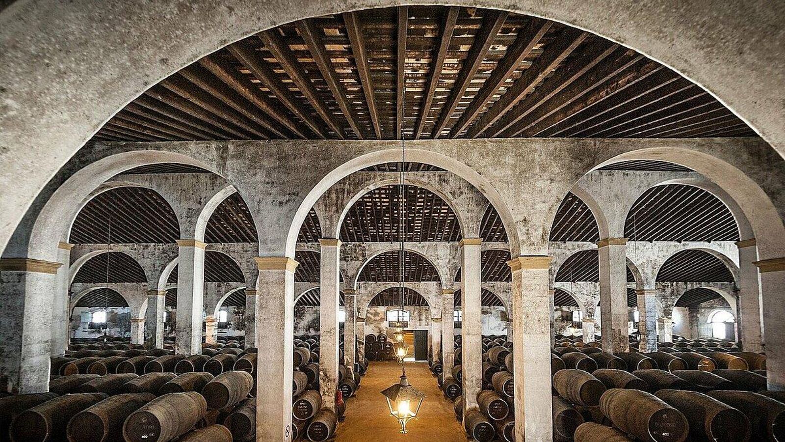 Las Bodegas Lustau ofrecen tours desde los 25 euros