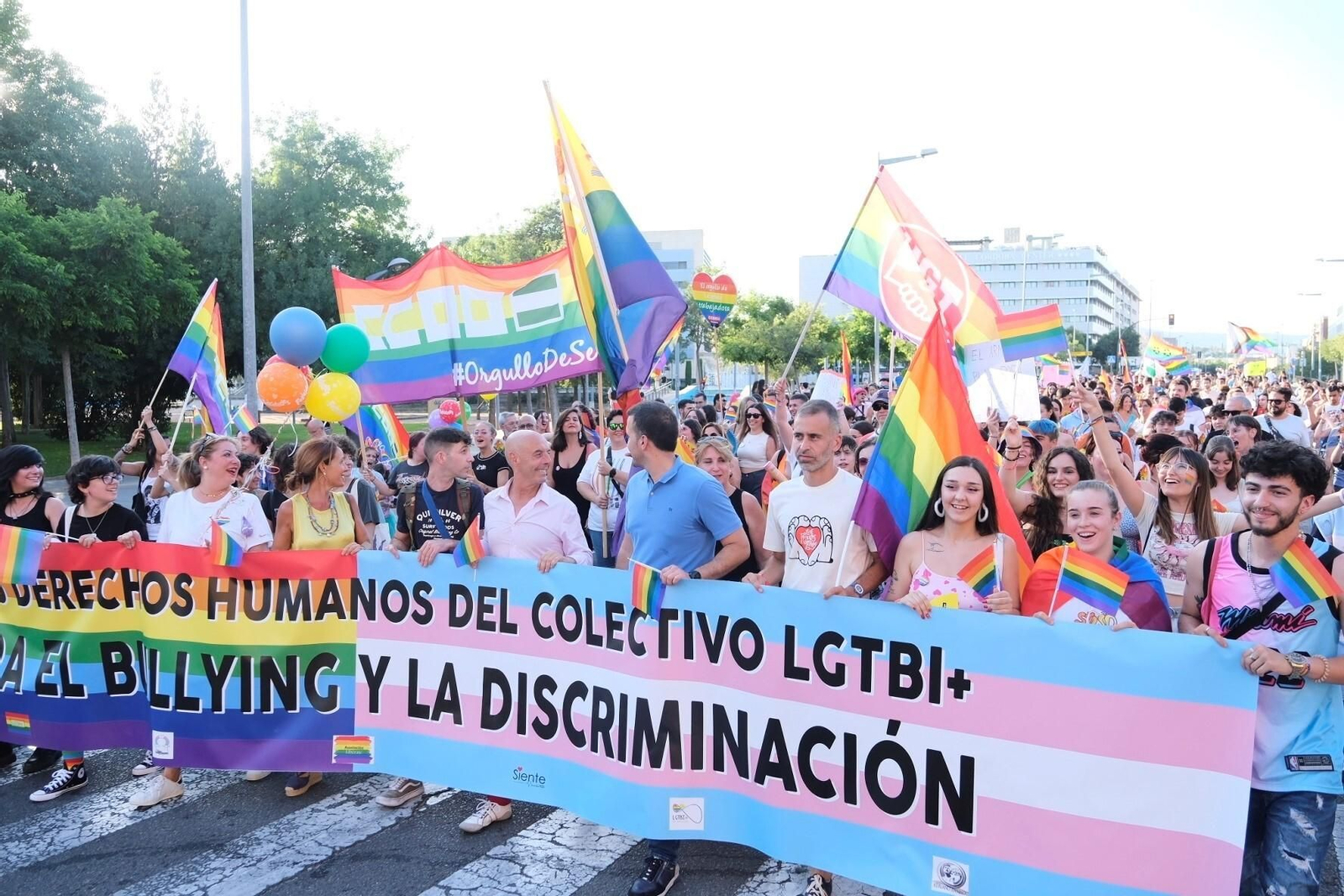 La marcha del Orgullo LGTBIQ+ en Córdoba, en imágenes