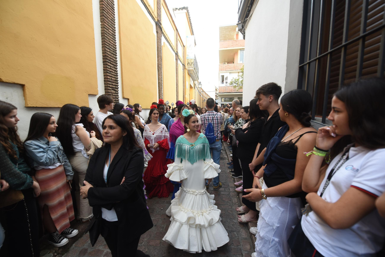 La procesión del colegio Divina Pastora de Córdoba con su Virgen, en imágenes