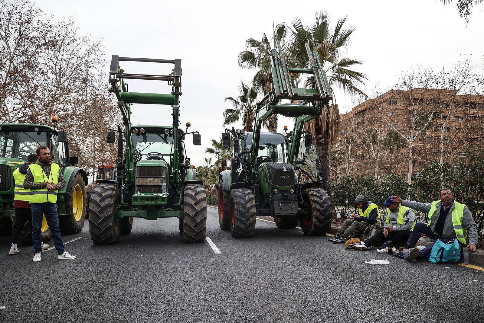 Las imágenes de la tractorada por las carreteras españolas: el campo para las principales vías