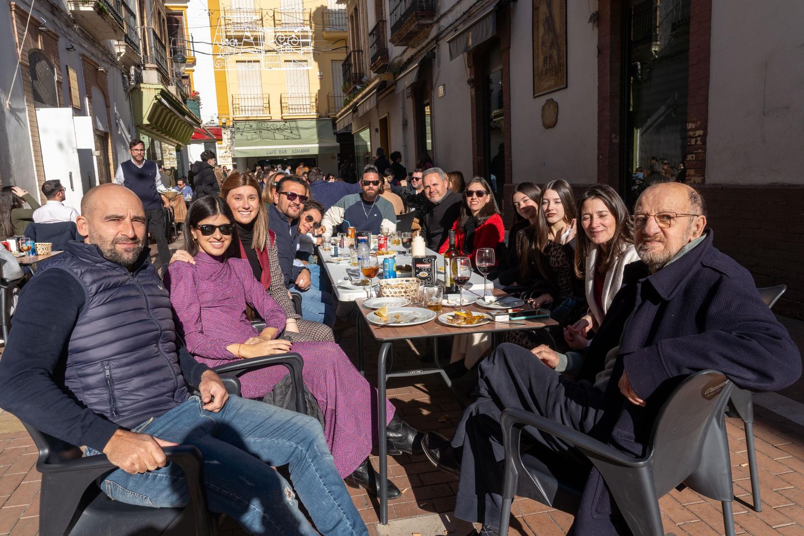 Imágenes de la fiesta del 31 de diciembre en las calles de Huelva