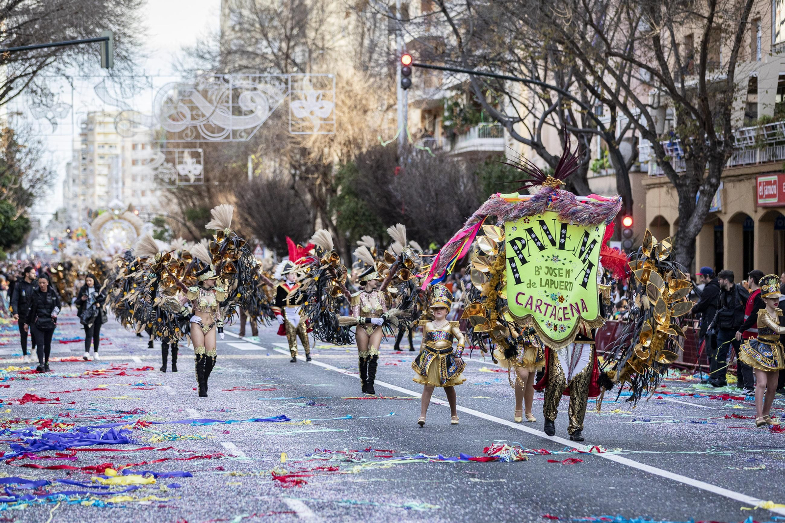 Búscate entre las mejores imágenes de la Cabalgata Magna