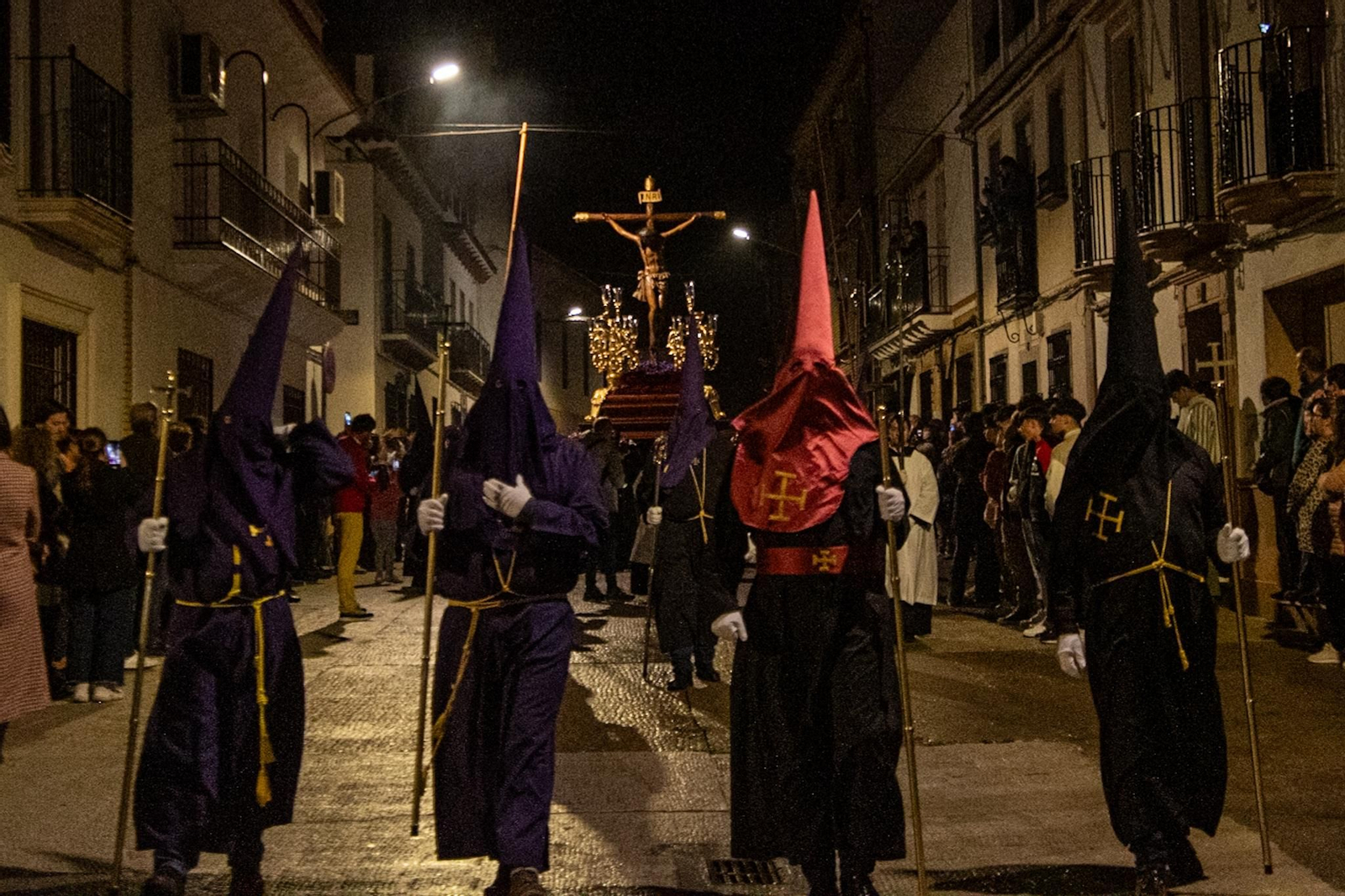 Lunes Santo en Montilla: La procesión del Cristo del Perdón, en imágenes Lunes Santo en Montilla: La procesión del Cristo del Perdón, en imágenes