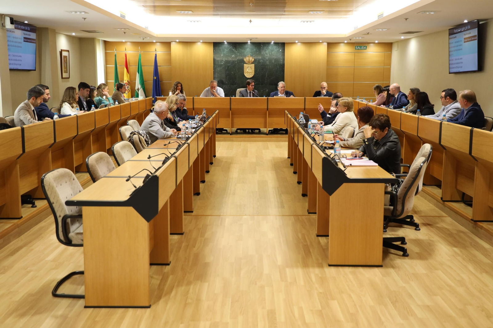 Pleno del Ayuntamiento de El Ejido en el que se ha aprobado la adquisición de los terrenos con restos megalíticos.