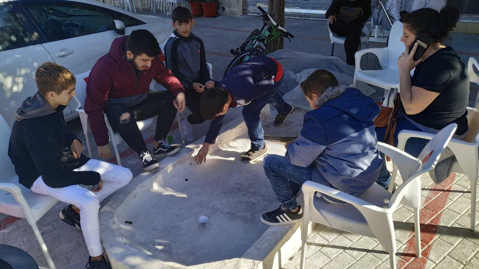 Uno de los jugadores en el boliche.