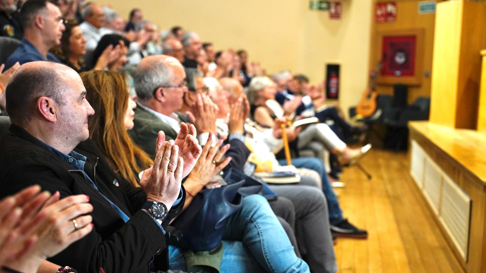 Fotos de la presentación del libro de Roberto Losada en el Auditorio Millán Picazo