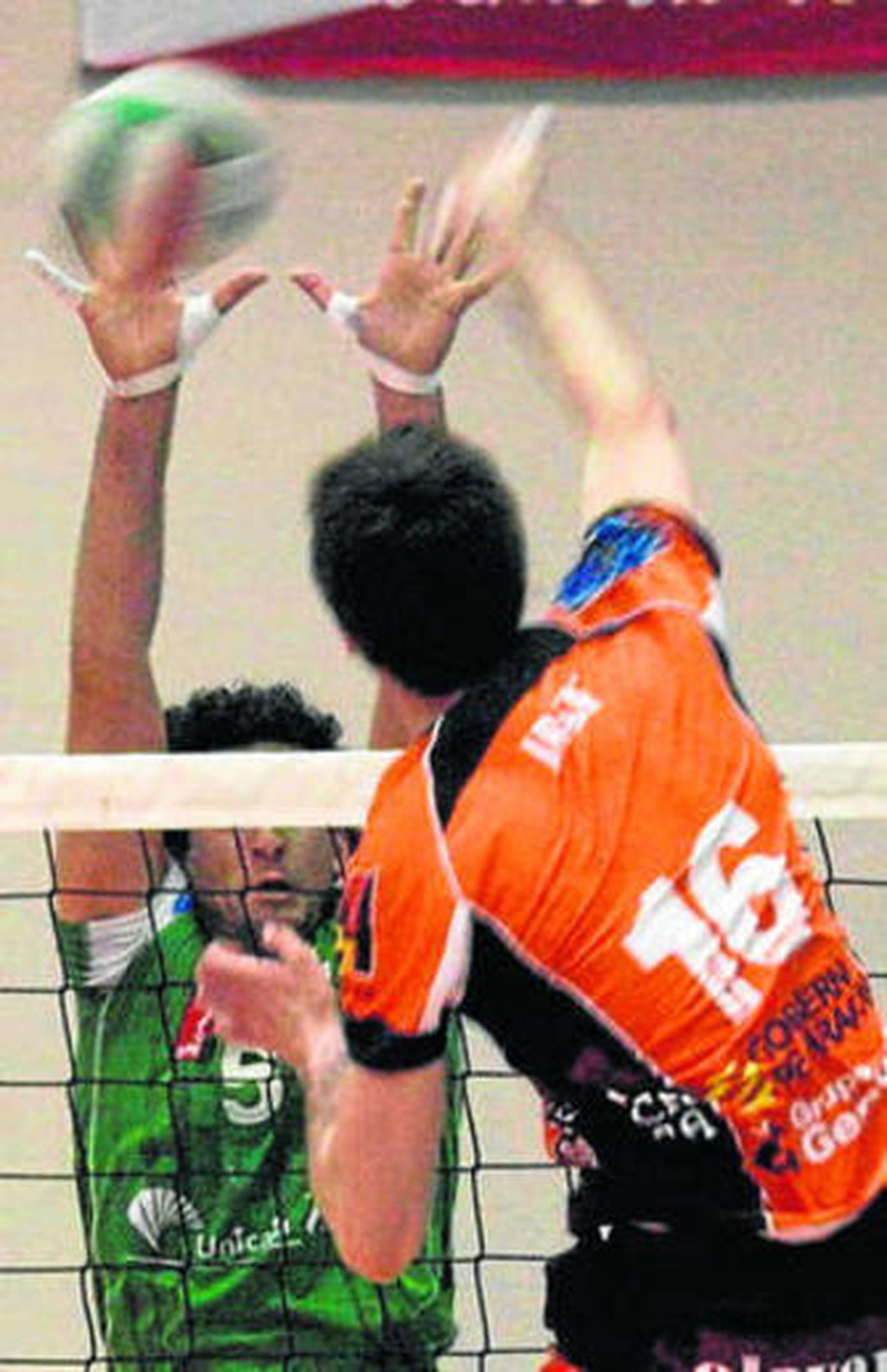 Ibán Pérez y Alberto Salas, los dos principales fichajes de Unicaja.