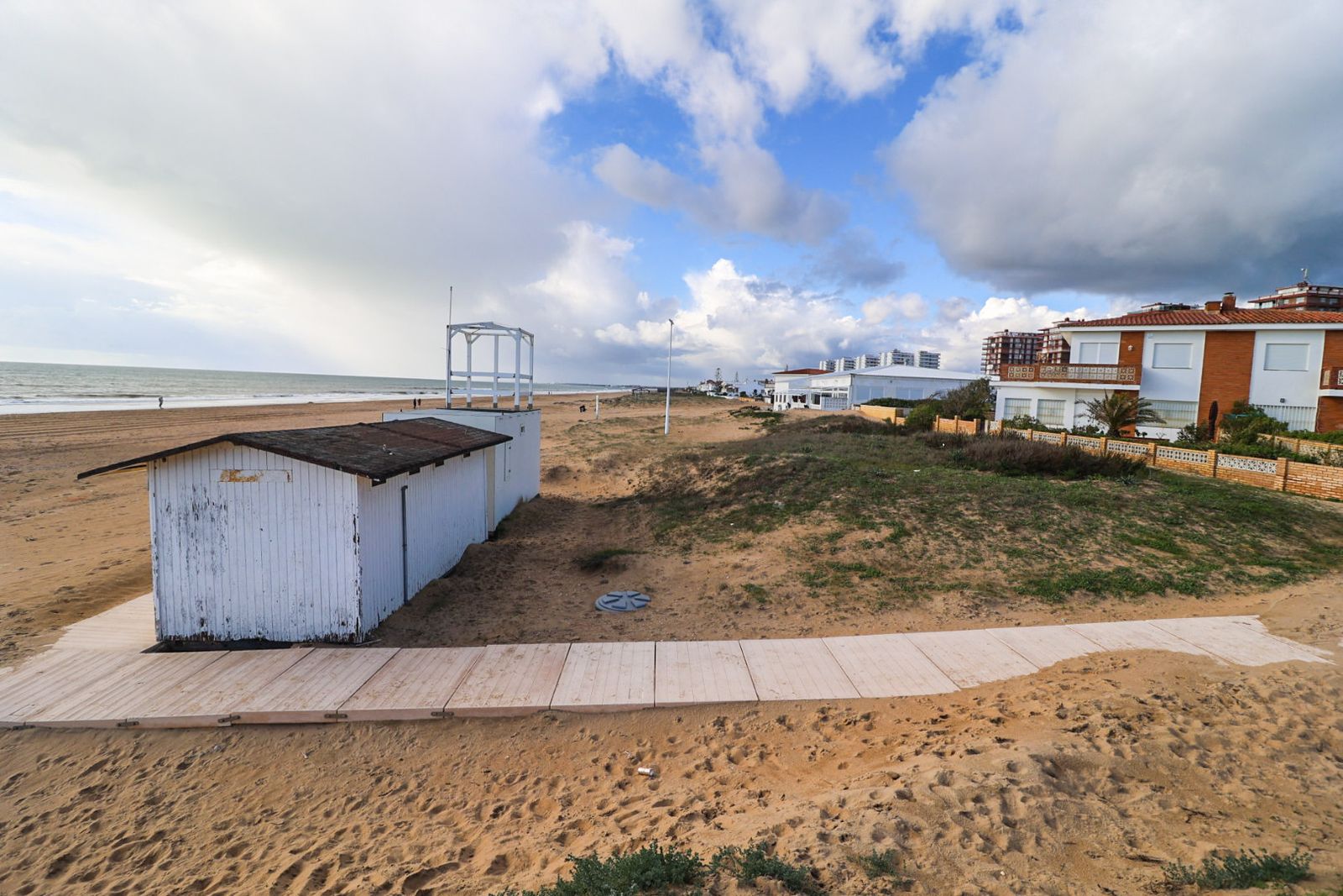 Fotos de la playa de Punta Umbría tras las últimas borrascas