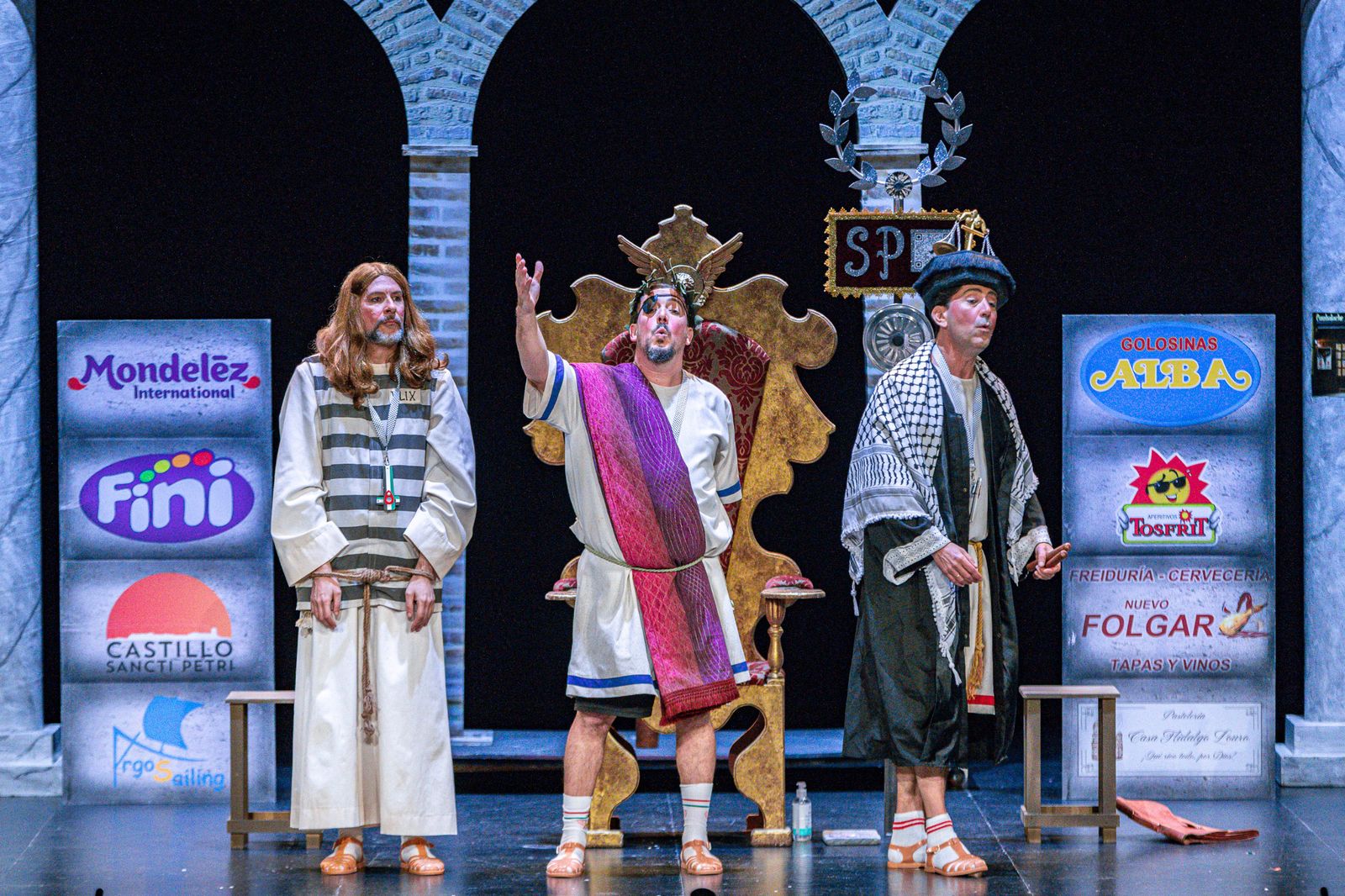 Búscate entre las mejores imágenes de la segunda sesión de cuartos de final del COAC 2026