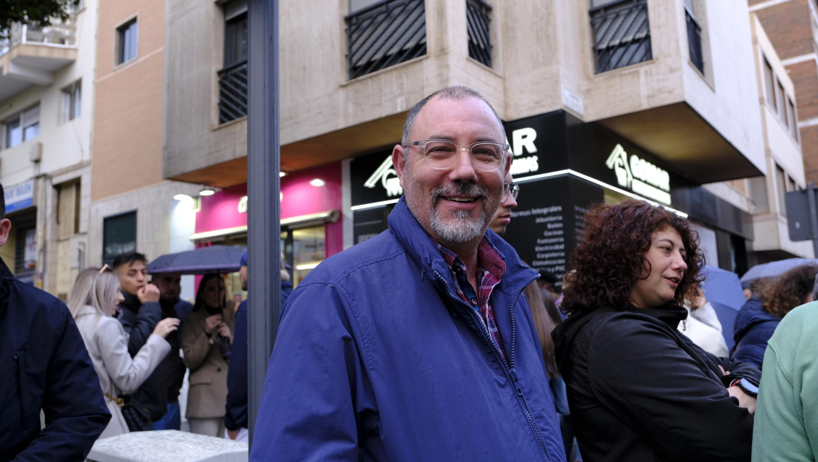 Pasión vuelve a su Iglesia de Santa Teresa azotada por la lluvia