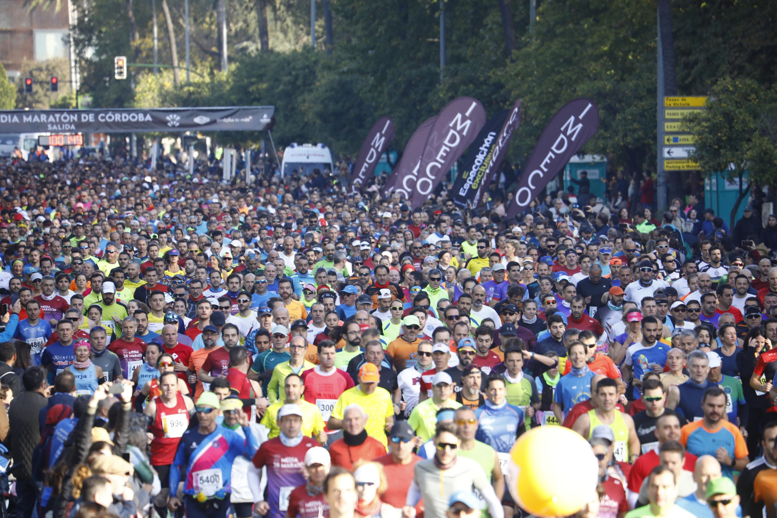 Las imágenes de la salida de la 36 Media Maratón de Córdoba