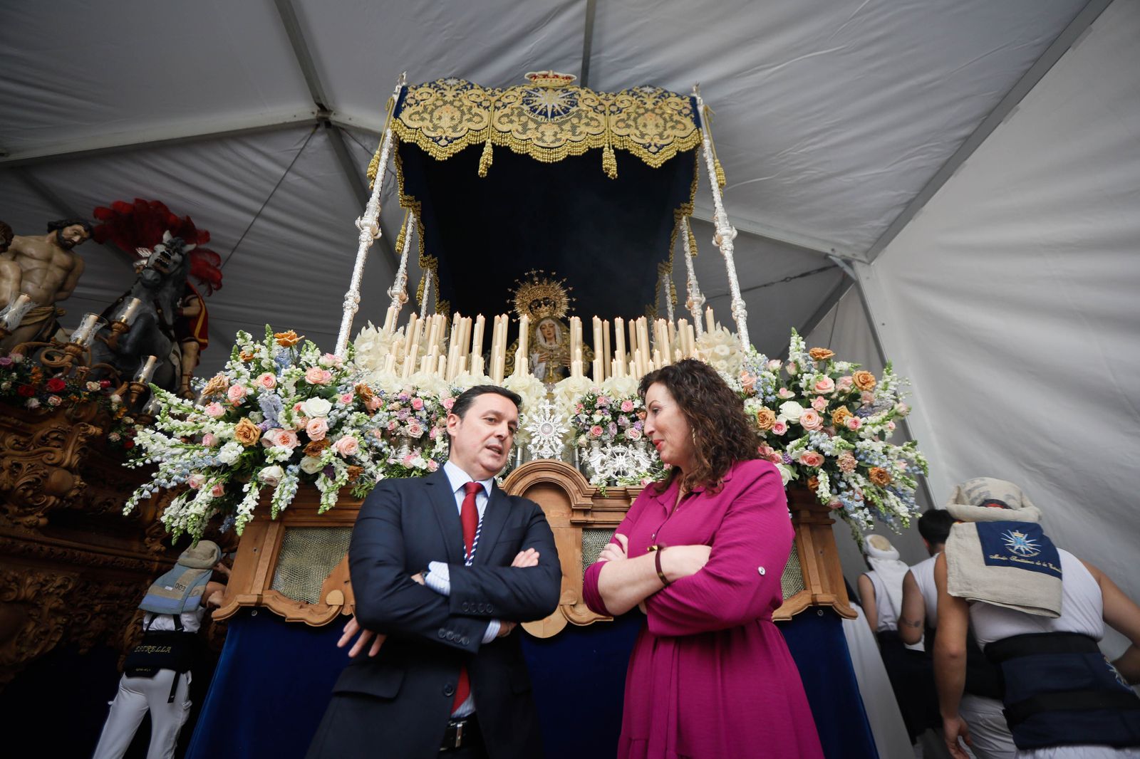 Mira como la cena sale a las calles de Almería tras las lluvias