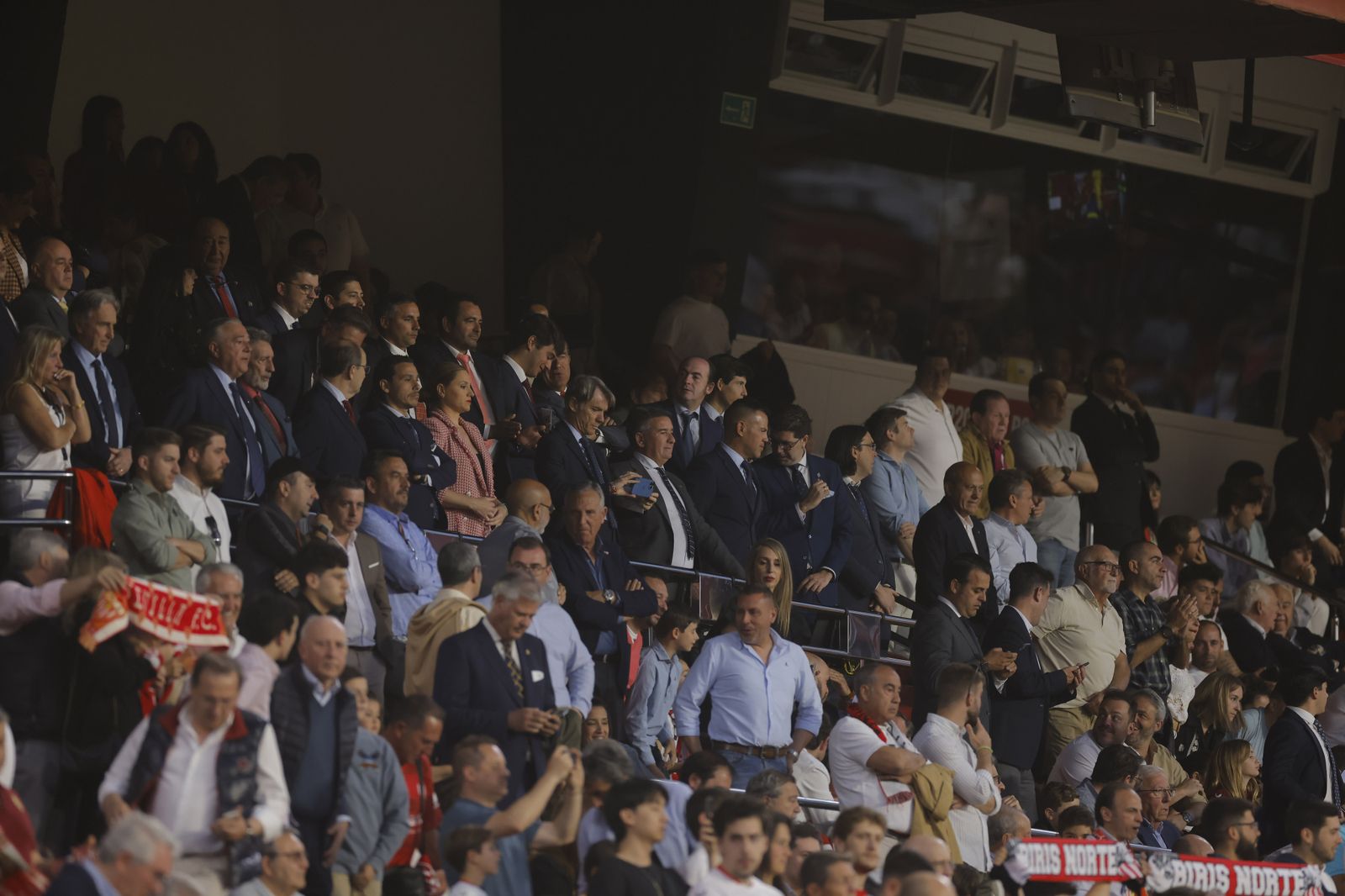 Búscate en las fotos del Sevilla-Celta