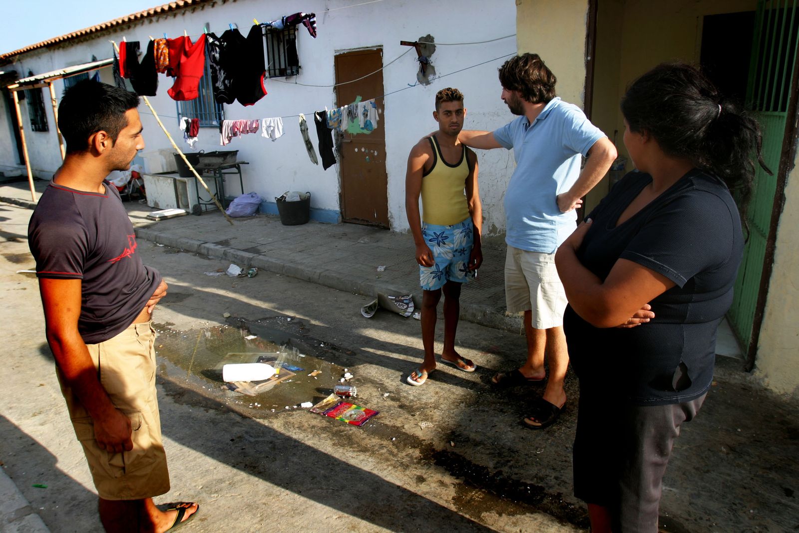 Vecinos de los Asperones, en una imagen de 2004.