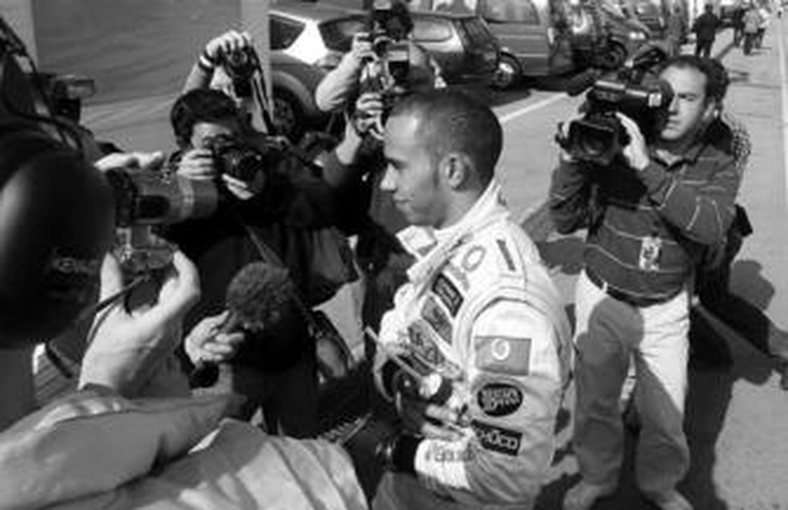 A la espera de Alonso, Hamilton es el más rápido