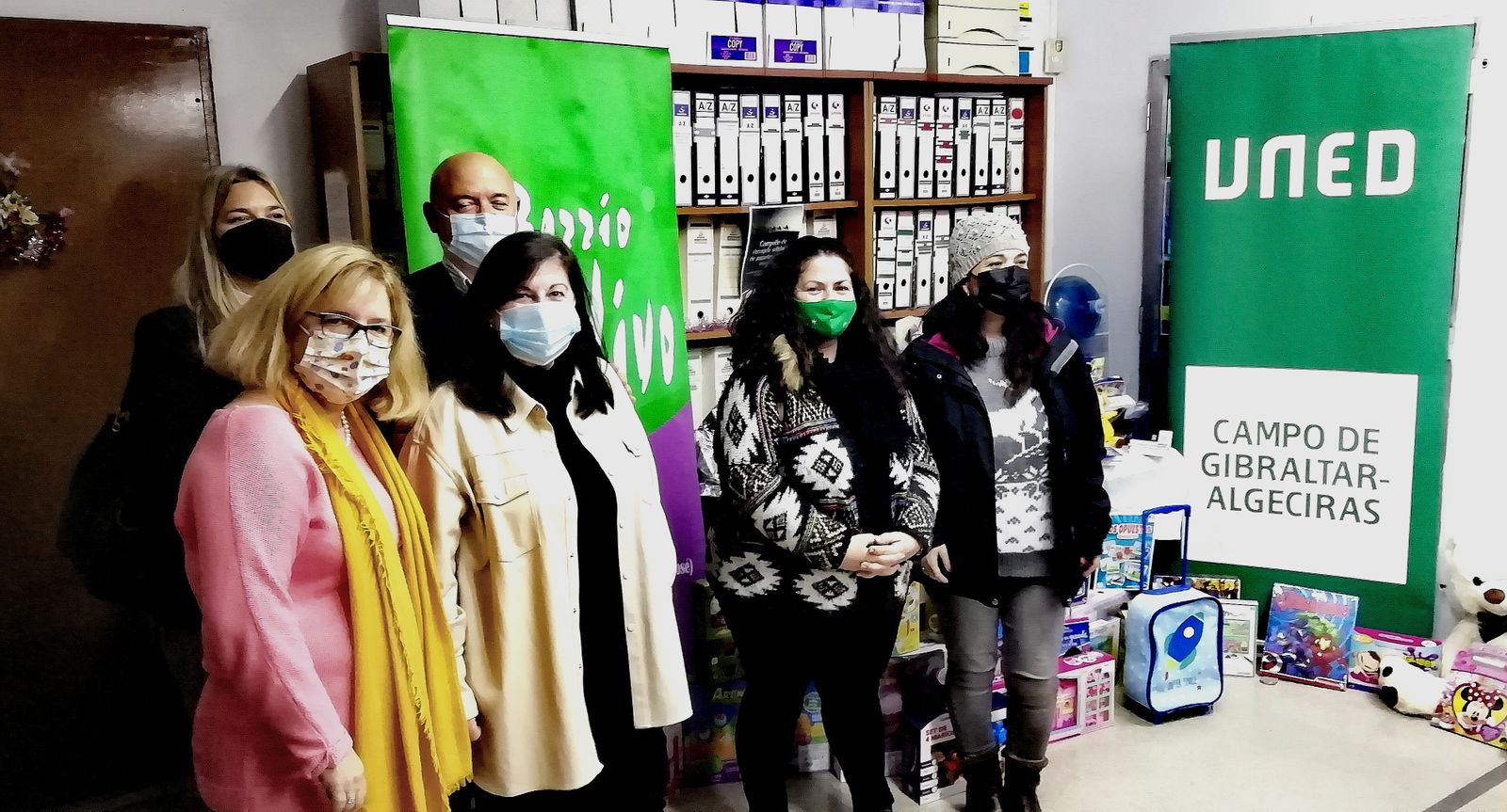 Un momento de la entrega de los juguetes.