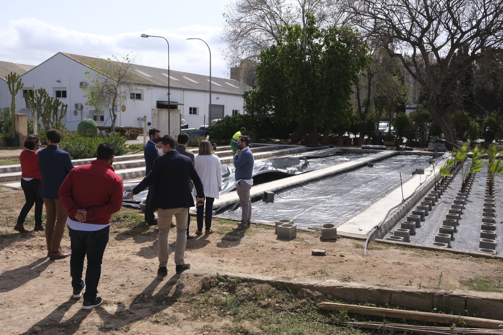 Fotogalería de la visita al vivero municipal de Almería.