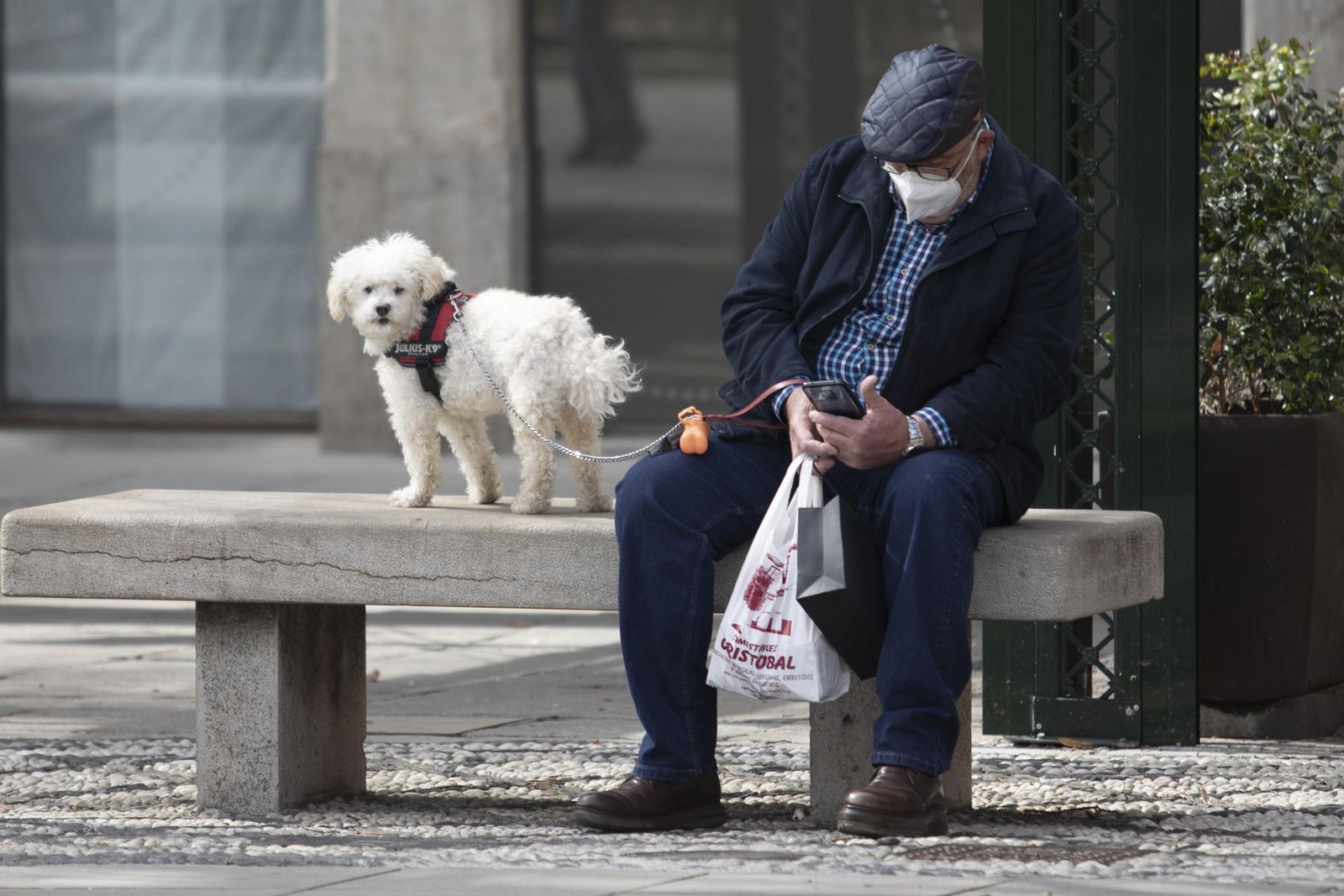 La tasa de contagios sigue bajando y Granada sale del riesgo extremo por coronavirus