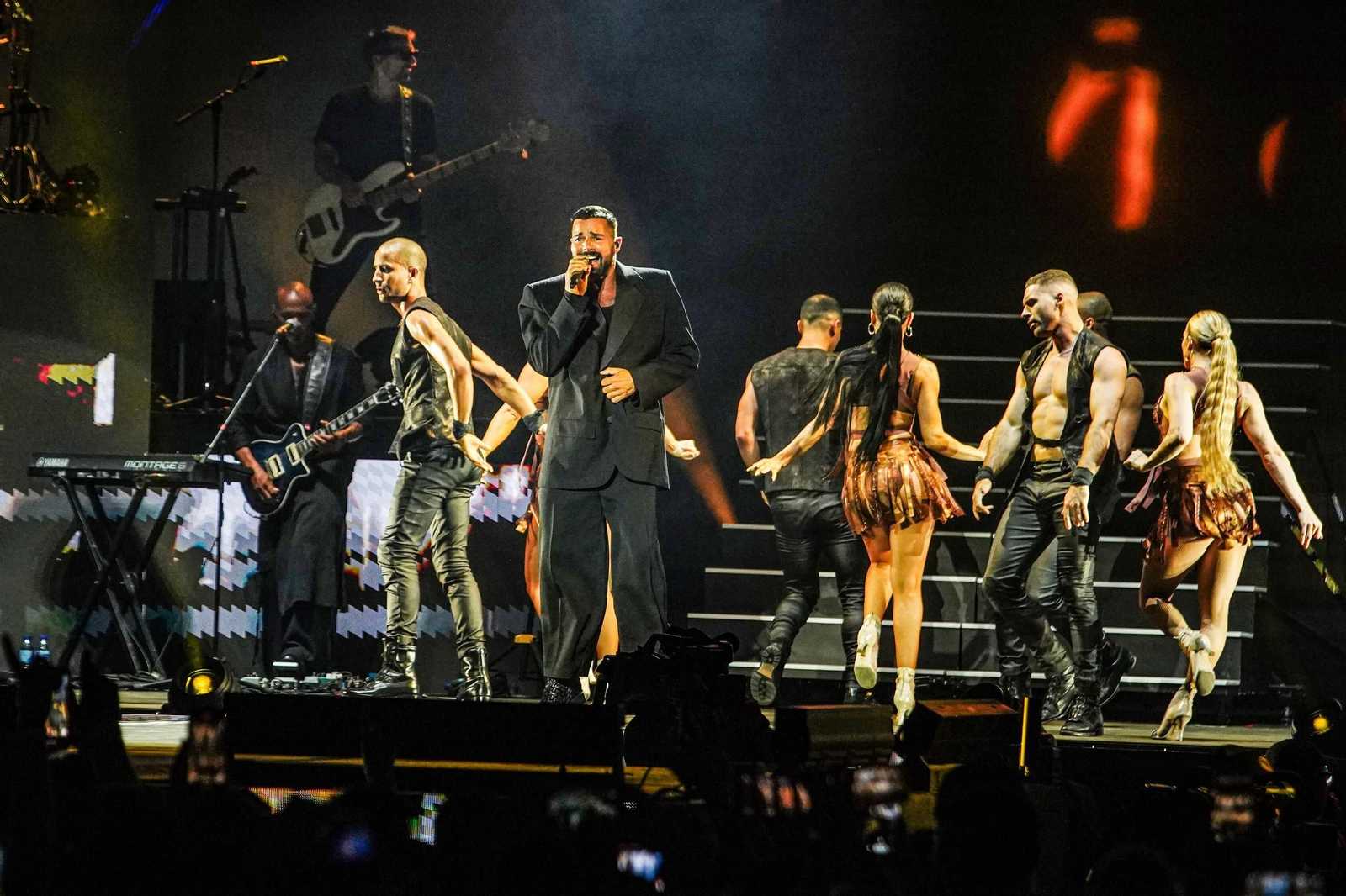 Ricky Martin hace vibrar a su público en la Plaza de Toros