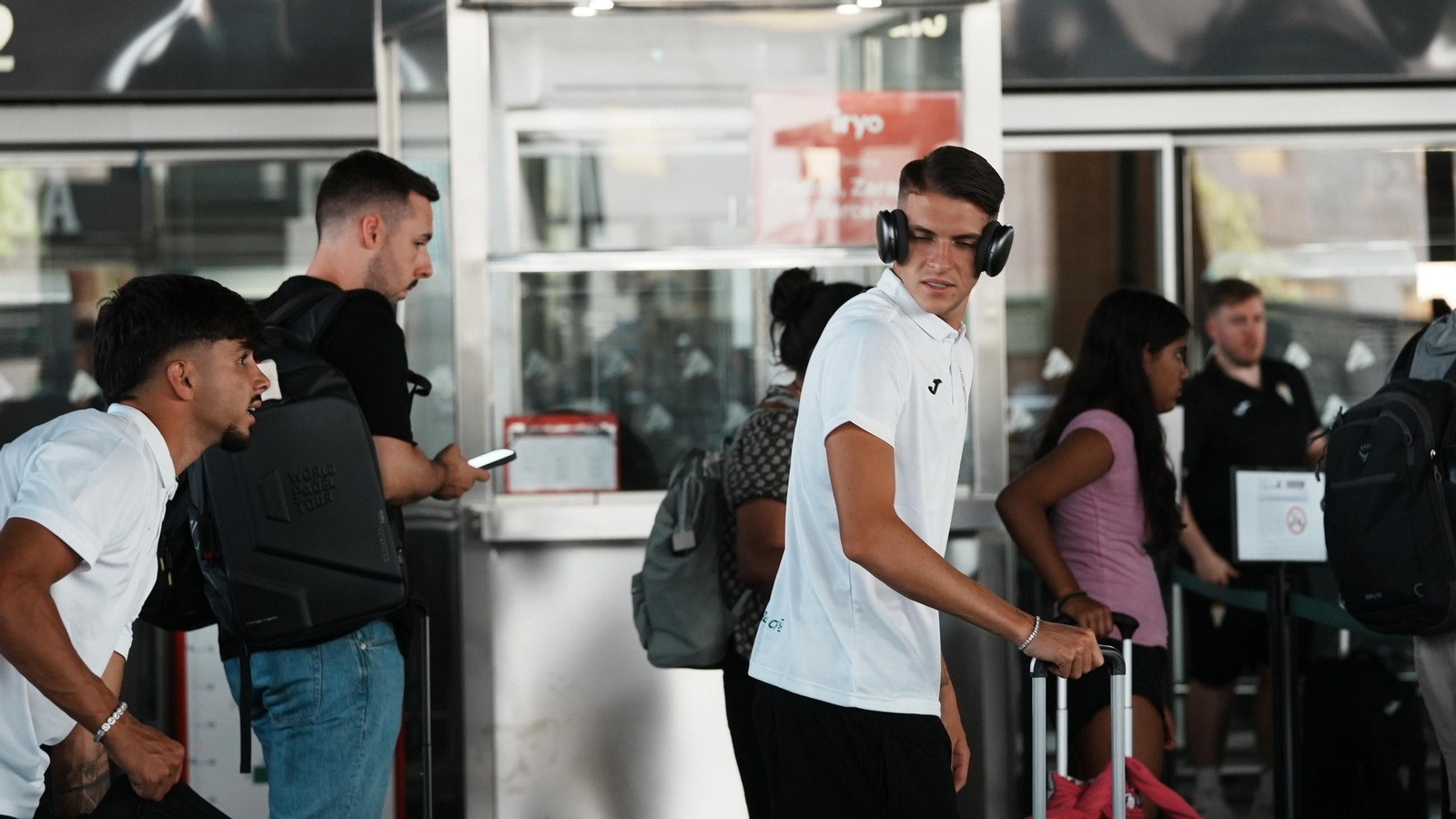 El Córdoba CF pone rumbo a su 'stage' en Oliva