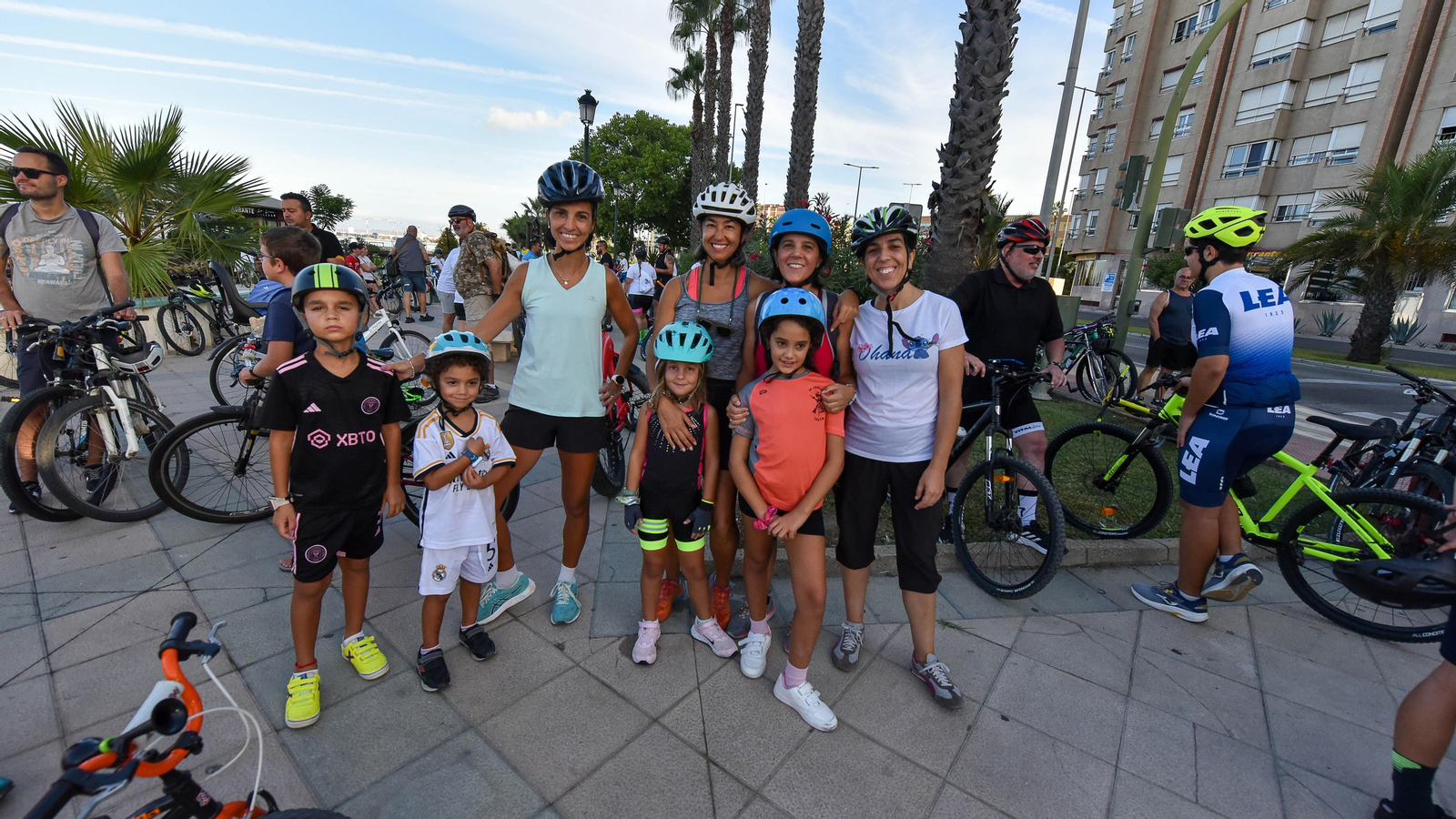 Marcha en bicicleta por la Semana de la Movilidad en La Línea, en imágenes