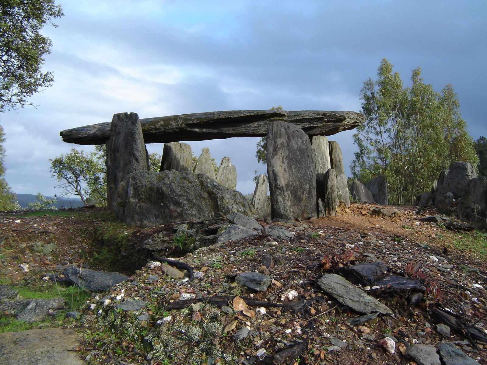 Salto en el tiempo en los Dólmenes de El Pozuelo.