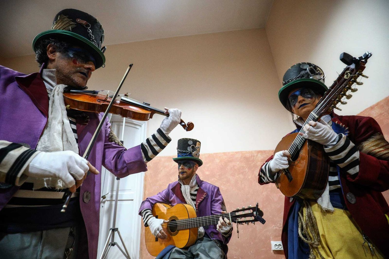 El ambiente en los camerinos del teatro Falla