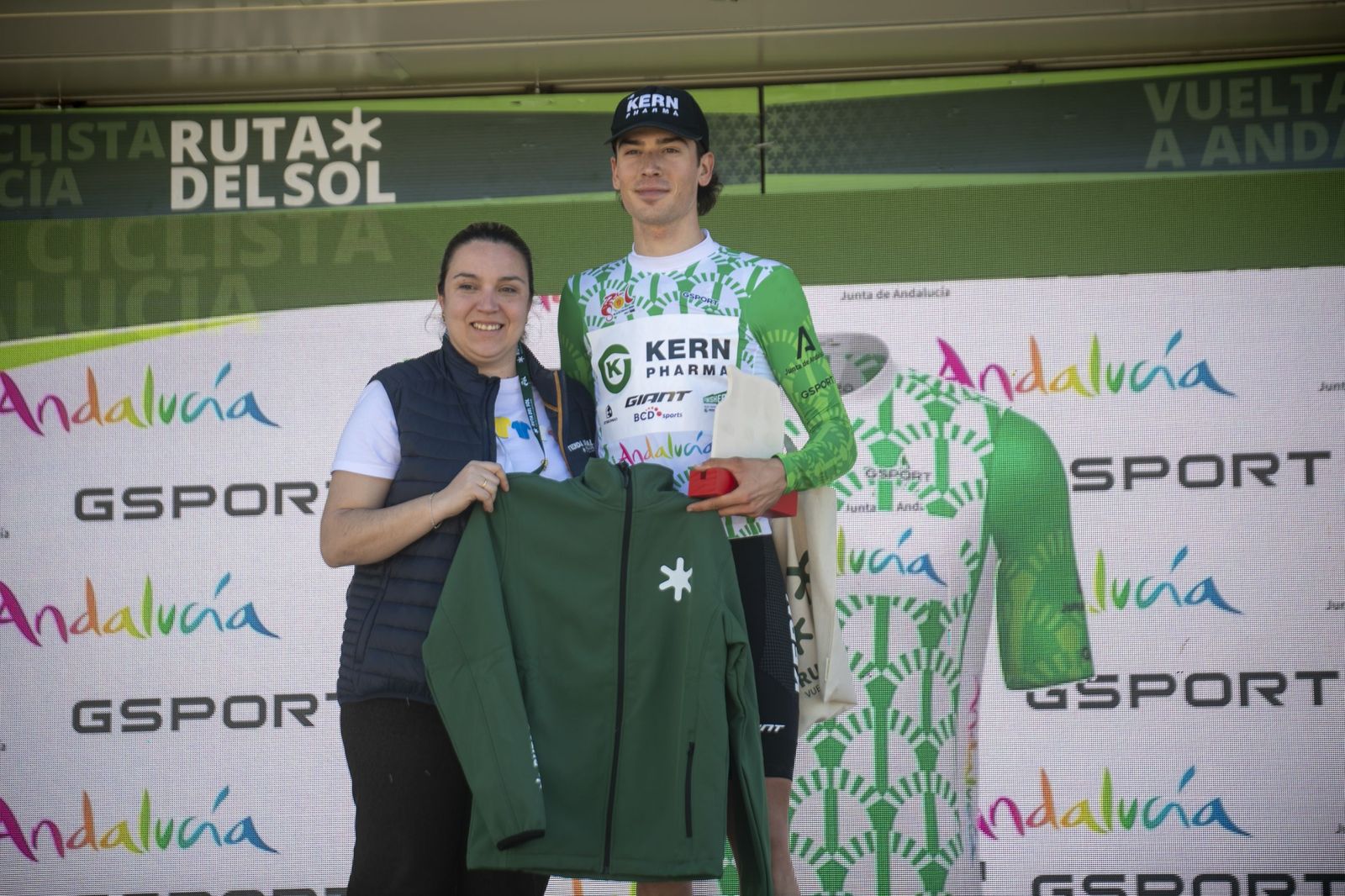 Las mejores fotos del paso de la Ruta del Sol Vuelta a Andalucía por la provincia de Córdoba