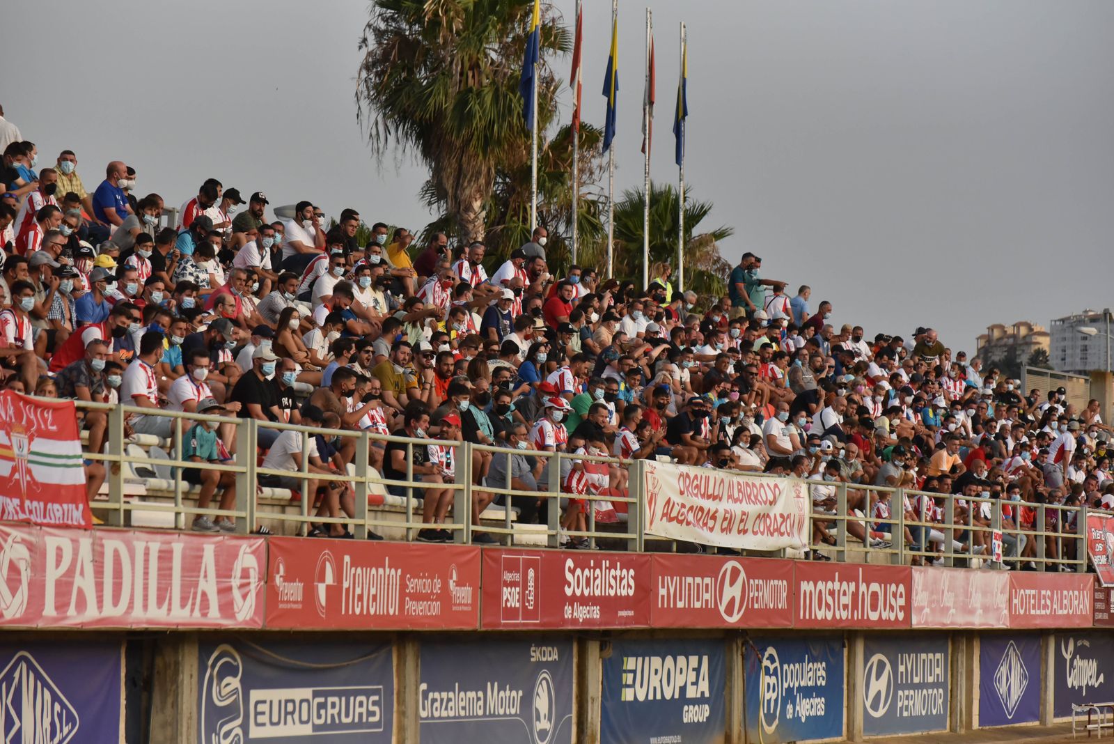 Aficionados de Preferencia, este verano ante el Cádiz.