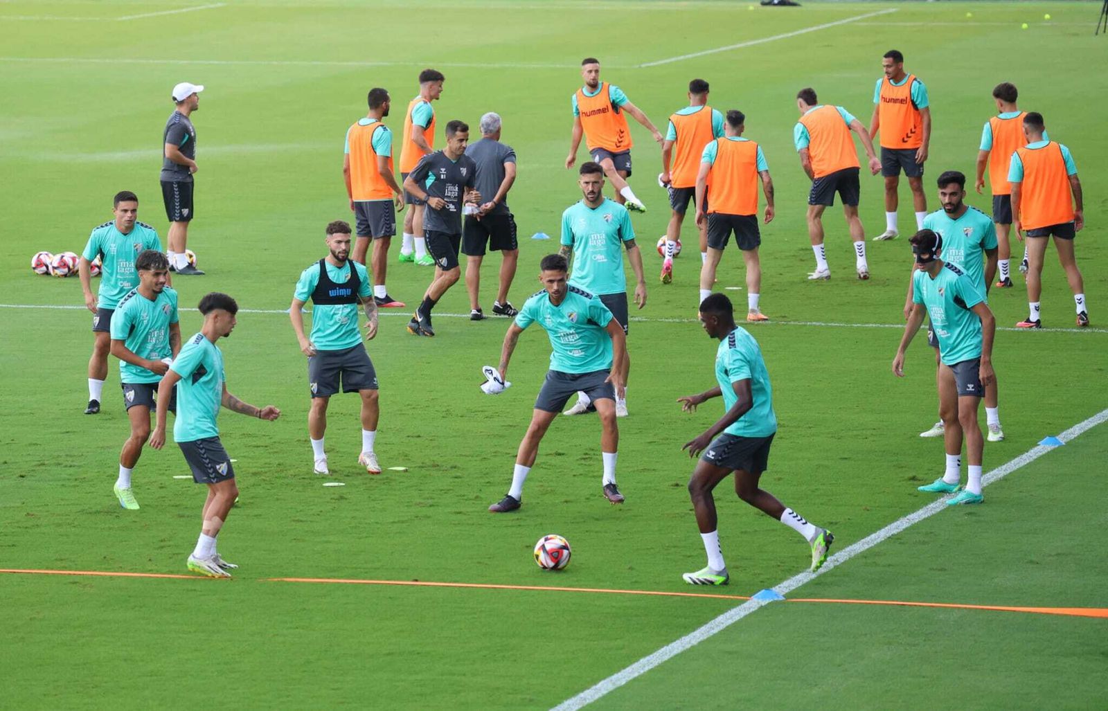 Las fotos del Málaga ultimando su cita con el Recreativo Granada