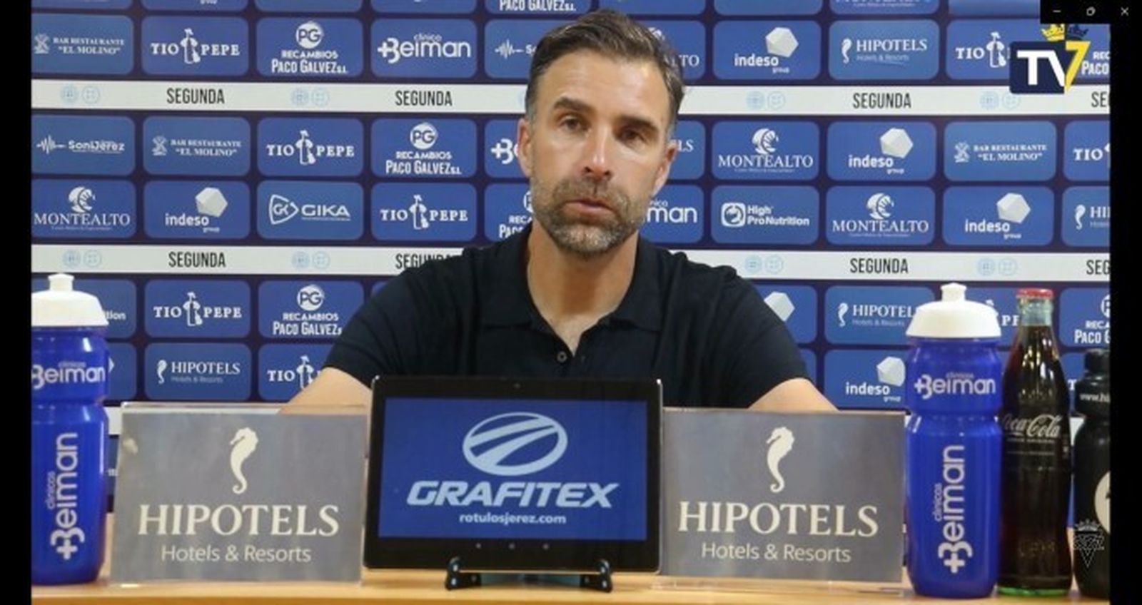 Alberto Cifuentes, durante la rueda de prensa al acabar el duelo.