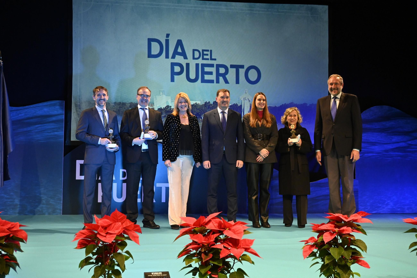 Imágenes del acto de celebración del Día del Puerto, en Huelva