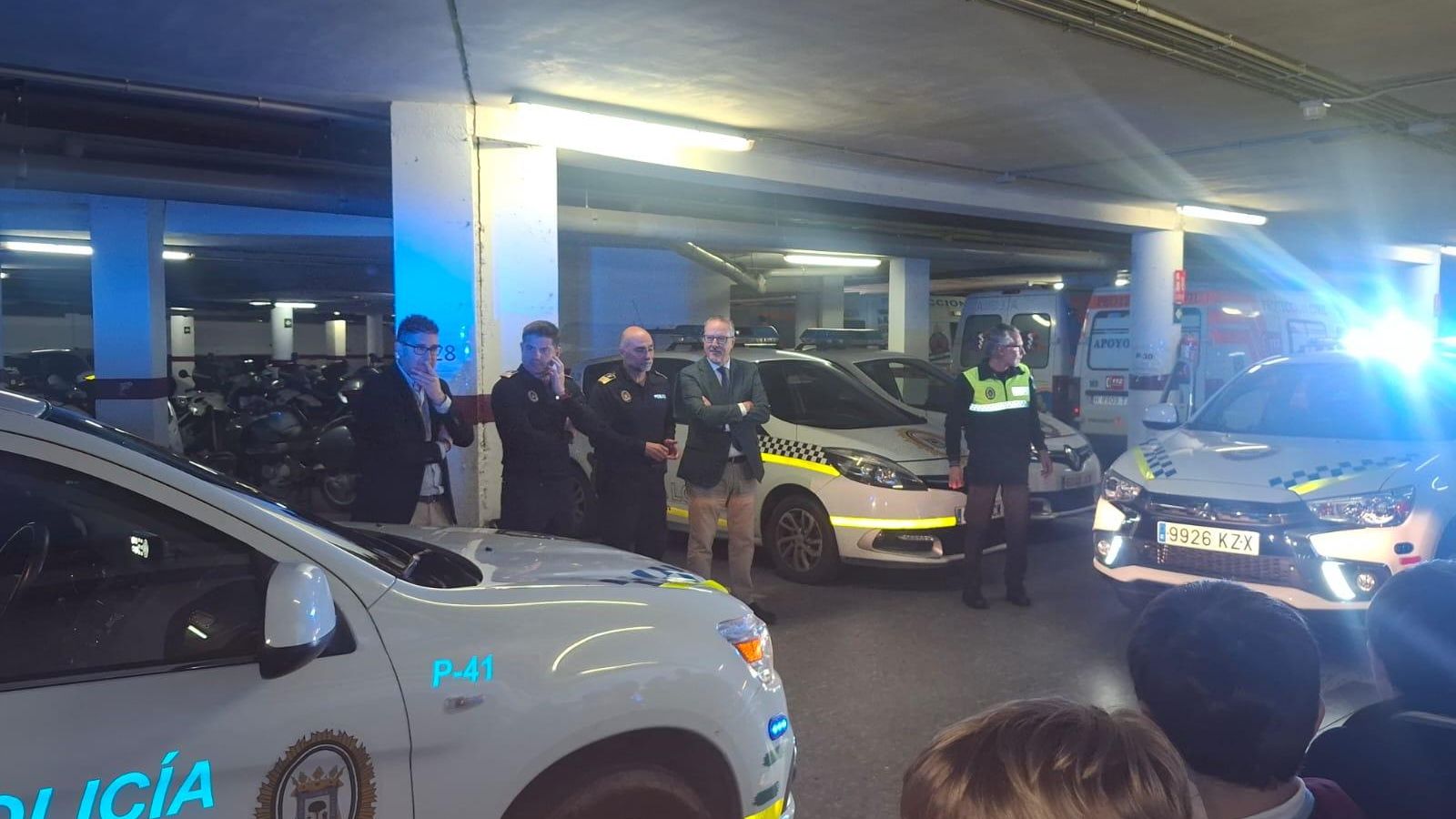 El concejal de Seguridad Ciudadana, José Manuel Moreno, en uno de los talleres ofrecidos por la Policía Local.
