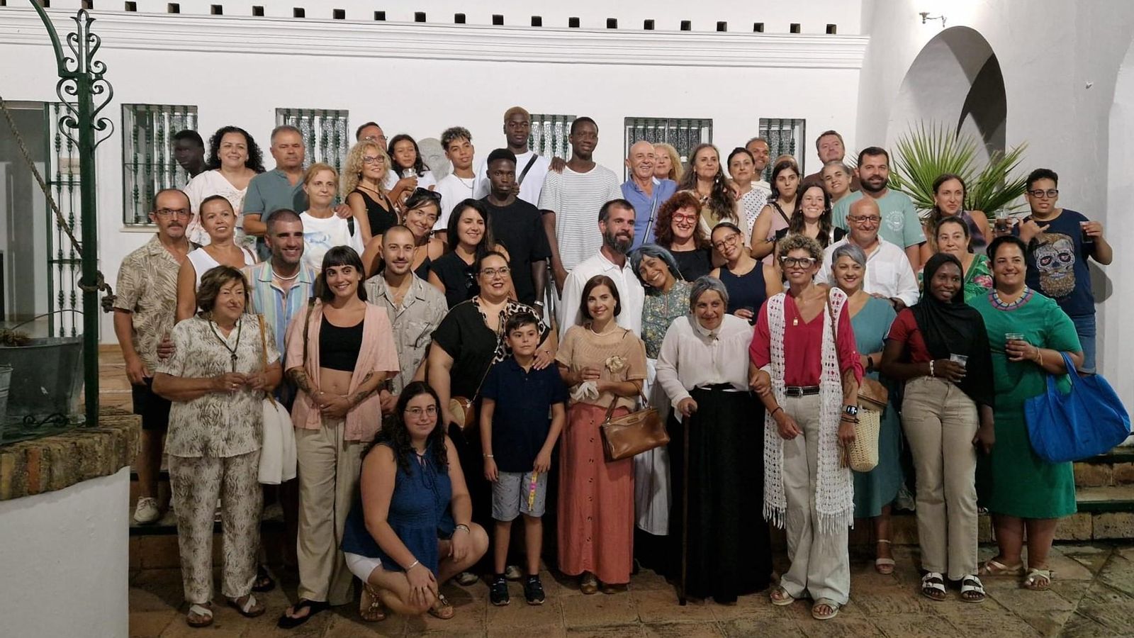 Foto de familia al finalizar la visita.