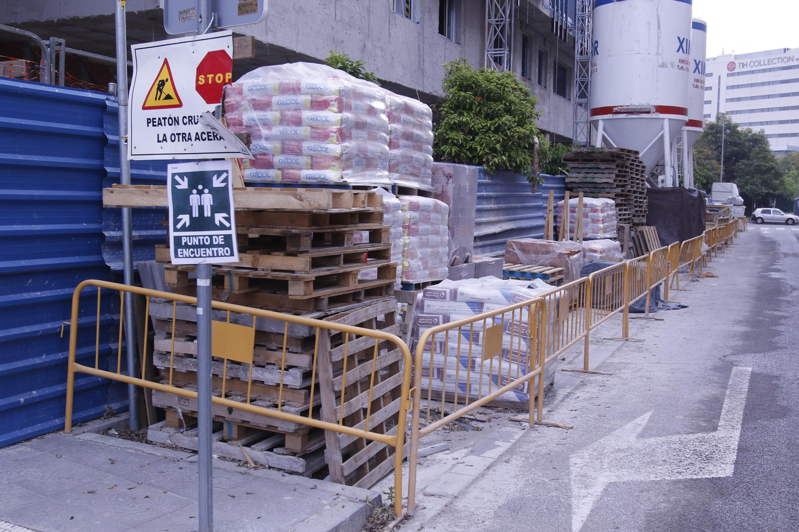 Obra de la construcción completamente parada