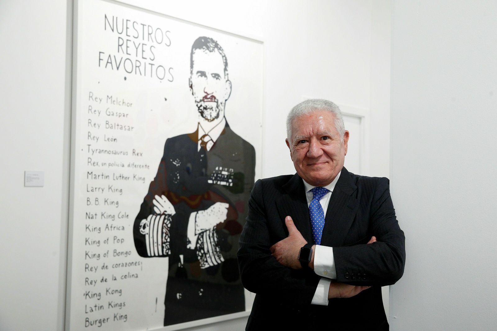 Luis Bassat, comprador del cuadro 'Nuestros Reyes Favoritos' del finlandes Riiko Sakkinen.