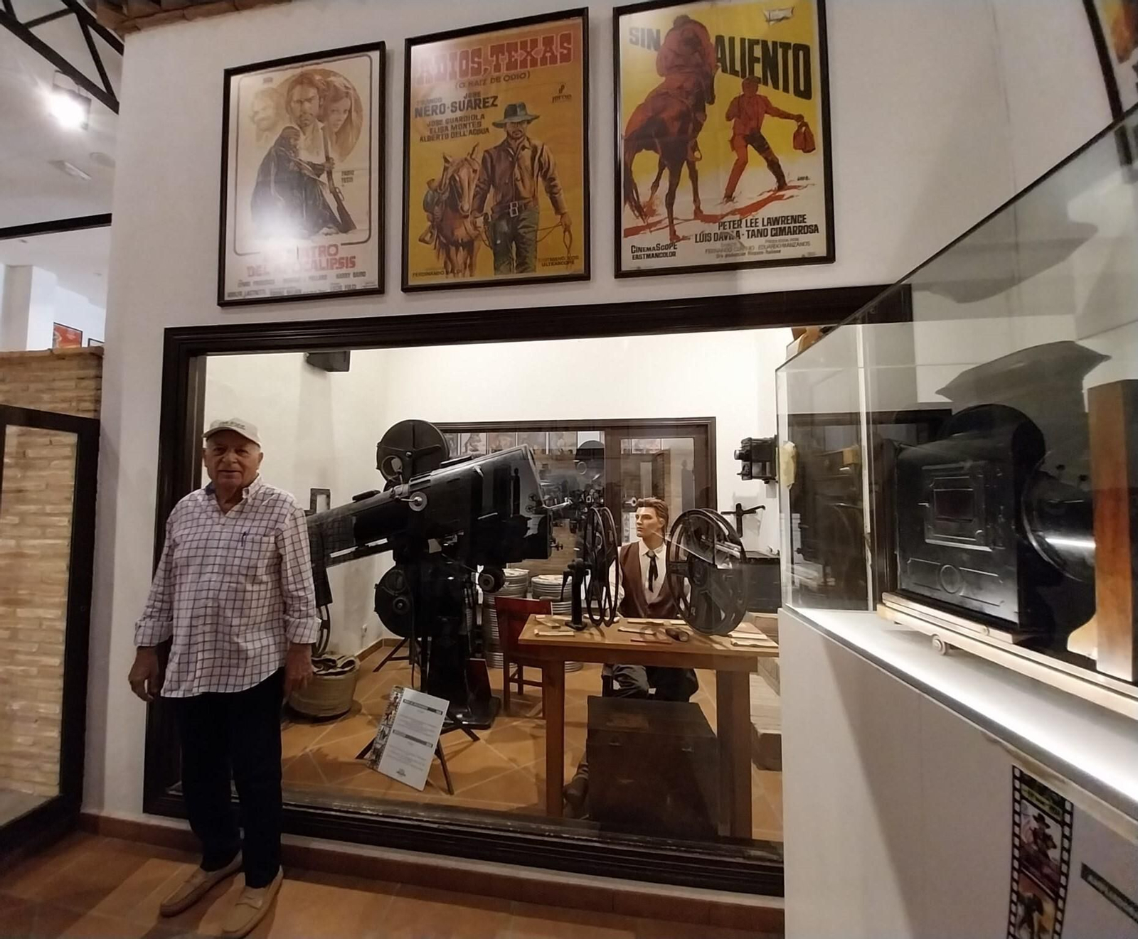 Vea cómo es el Mini Hollywood Oasys y sus espectaculares decorados