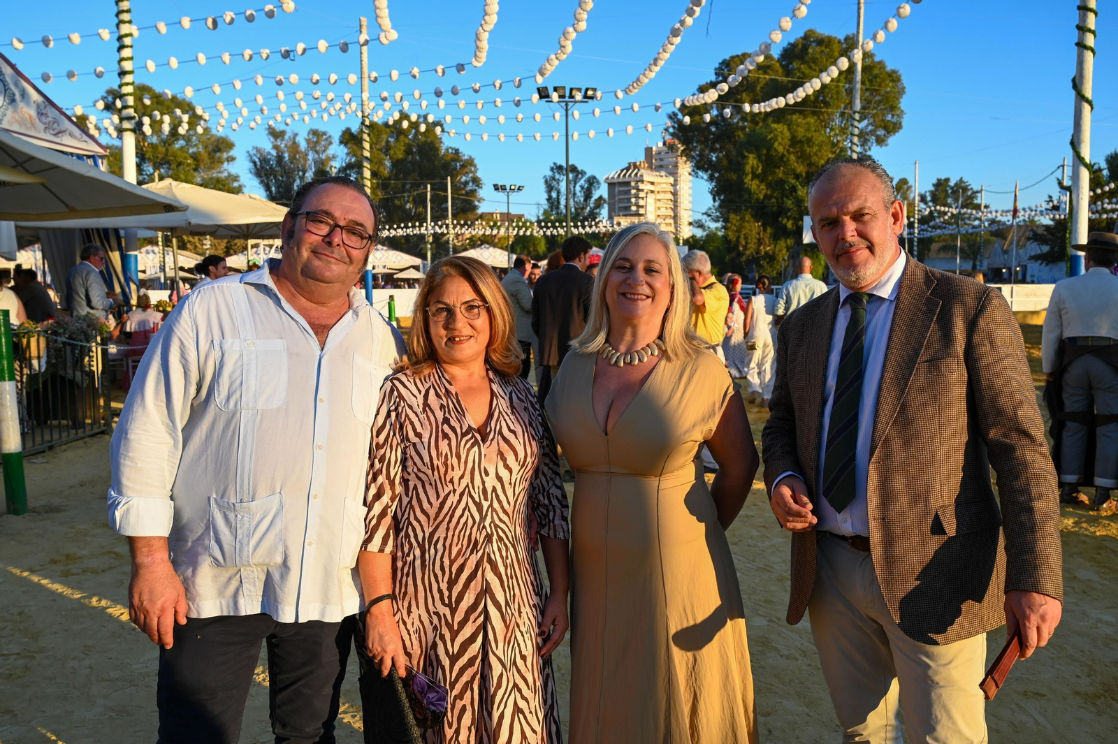 Imágenes del ambiente nocturno del 11 de octubre en la Feria del Caballo 2025