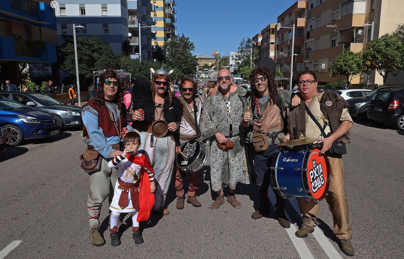 La cabalgata de agrupaciones del Carnaval de Algeciras, en imágenes
