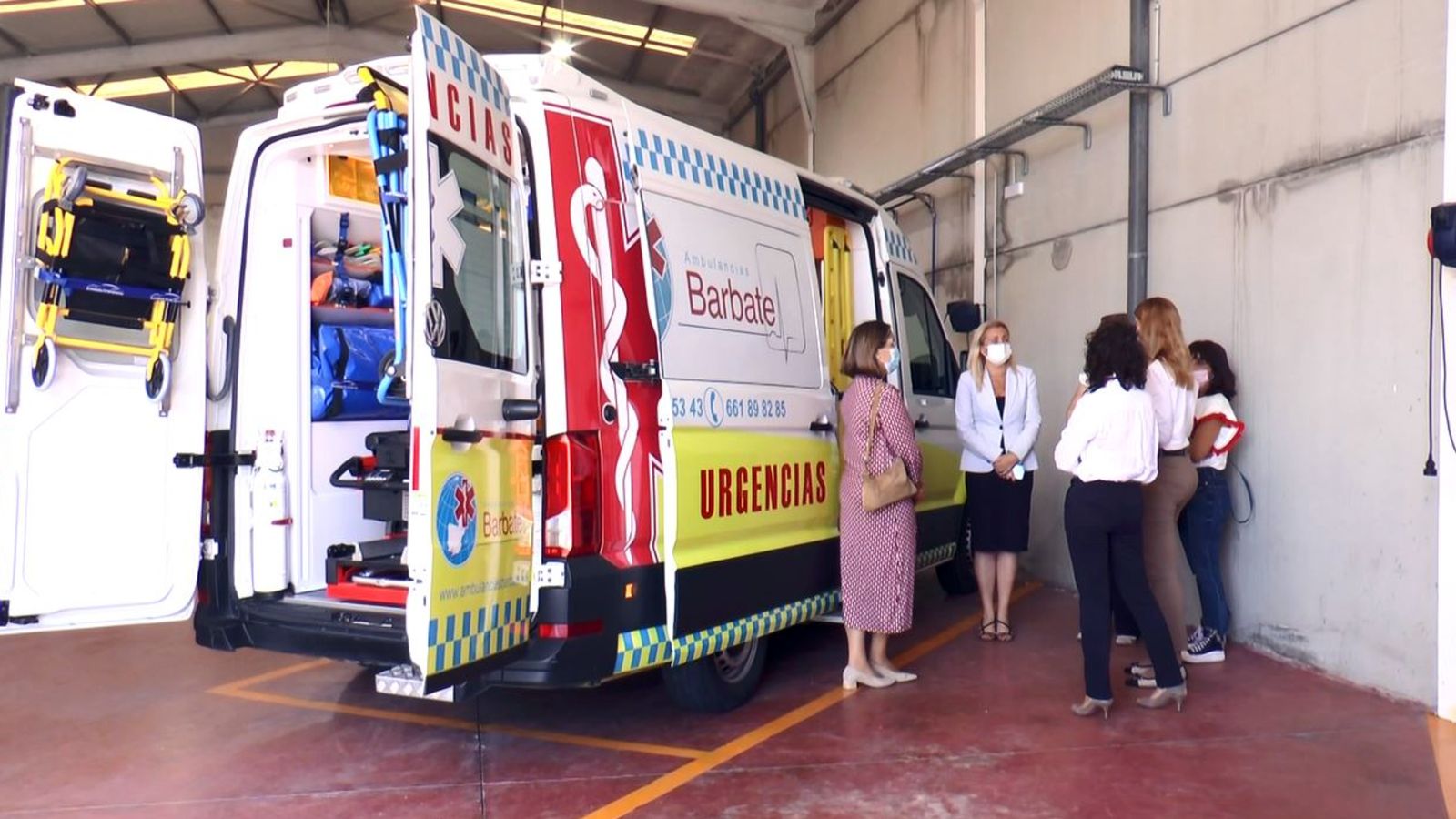 Visita de la directora del IAM a Ambulancias Barbate