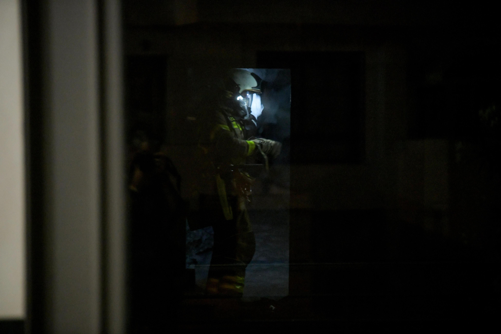 Fuego en el Nevada: un incendio obliga a desalojar el centro comercial y la intervención de los Bomberos