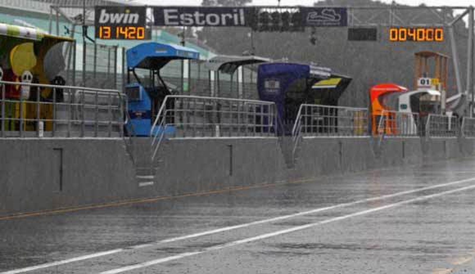 La lluvia boicotea los entrenamientos oficiales del G.P. de Portugal